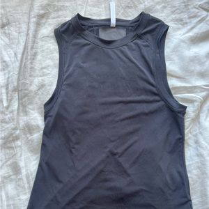 Black workout tank top